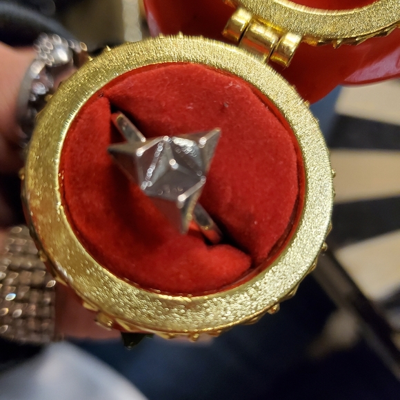 Set - Picture 8 of 8